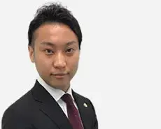 代表弁護士　藤井啓太